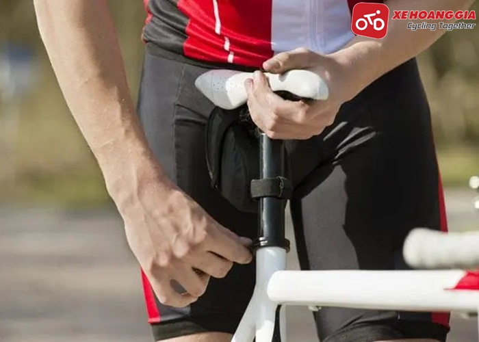 Cách ngồi xe đạp không bị đau mông